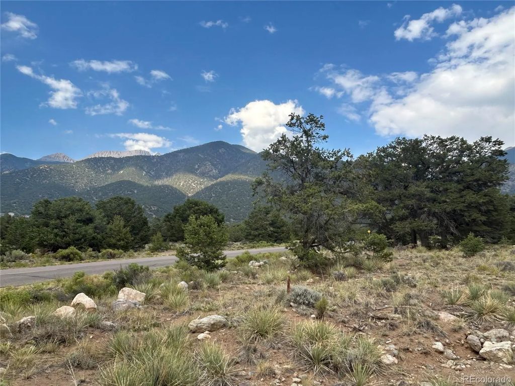 3530 Camino Del Rey, Crestone
