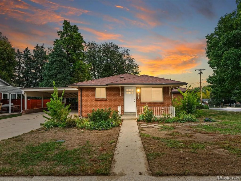2506 Moore Street, Lakewood