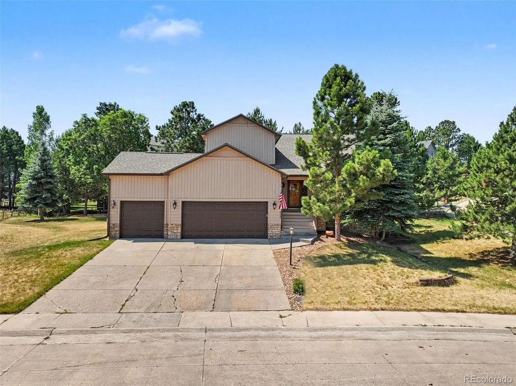 6227 Northwoods Glen Drive, Parker