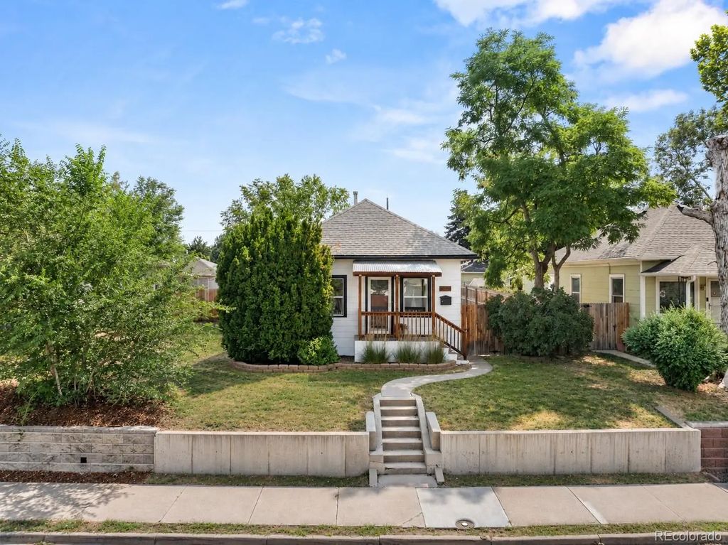 3326 S Logan Street, Englewood