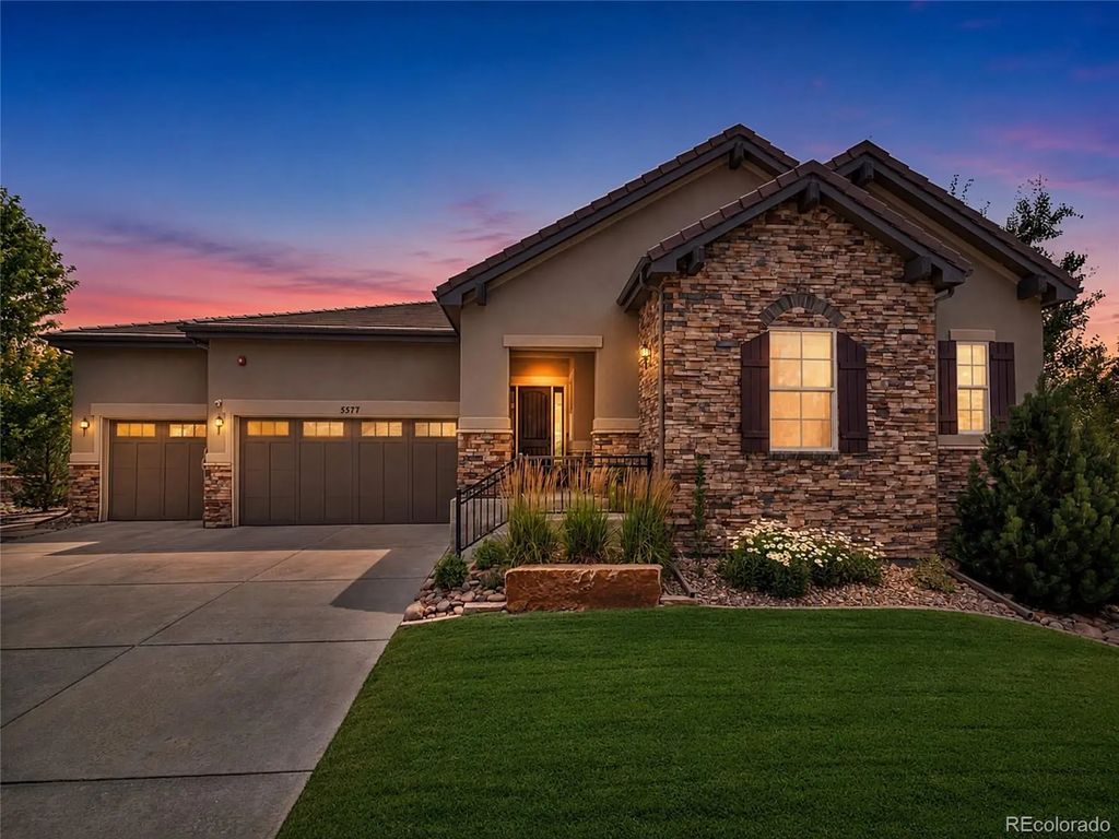 5577 Water Oak Circle, Castle Rock
