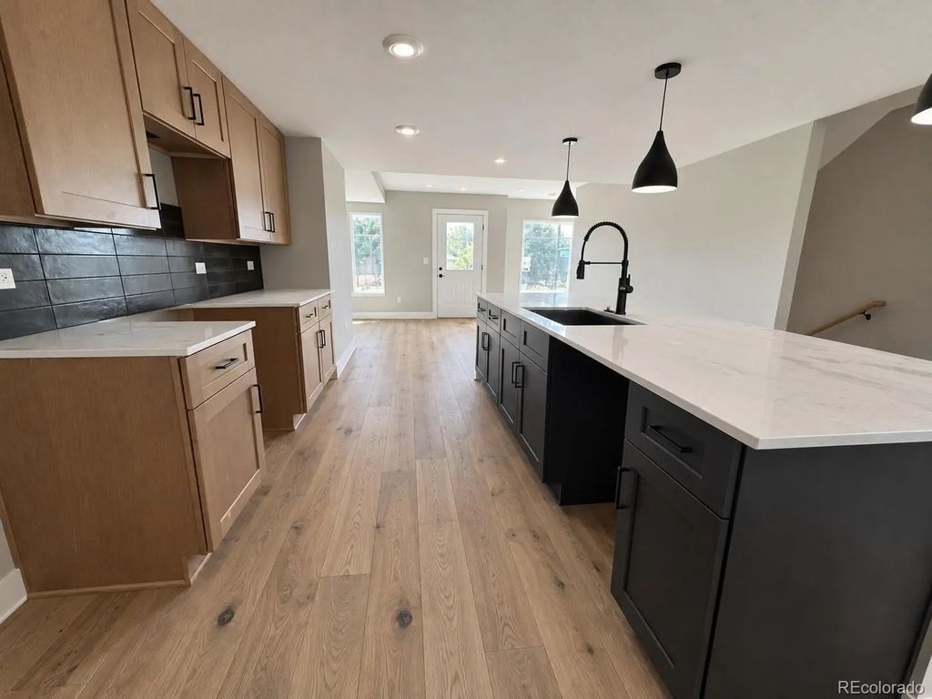 3927 W 38th Avenue 103, Denver
