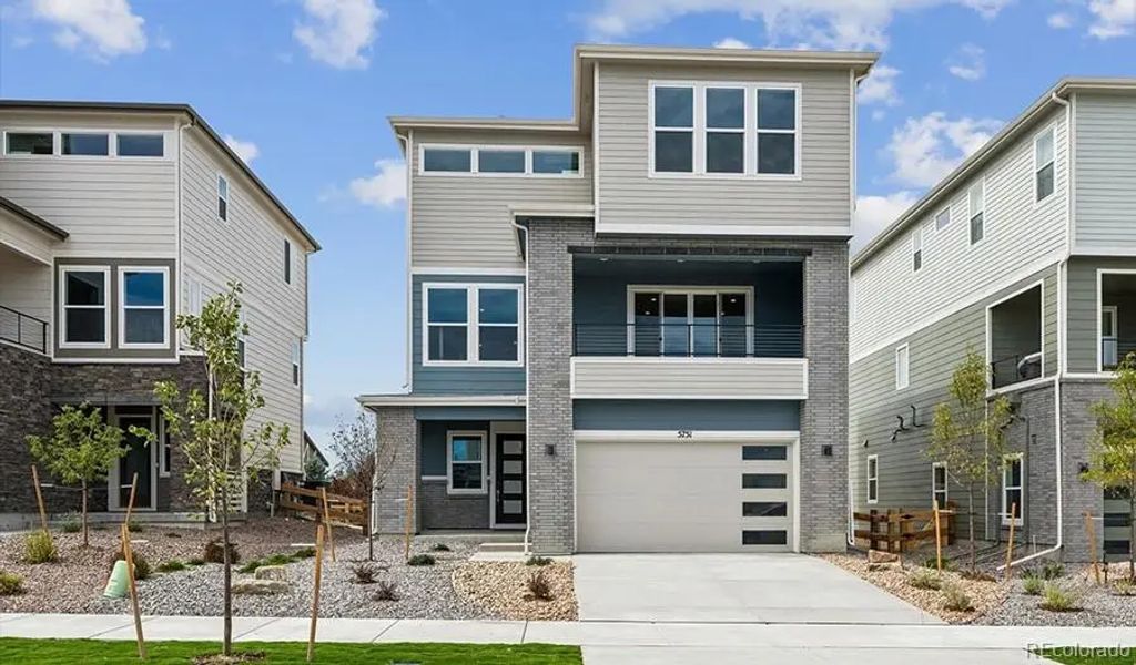 5751 S De Gaulle Court, Aurora