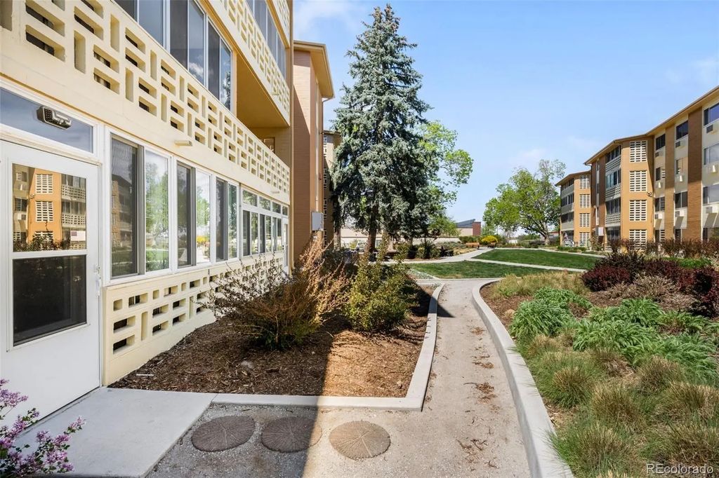 9655 E Center Avenue 8a, Denver