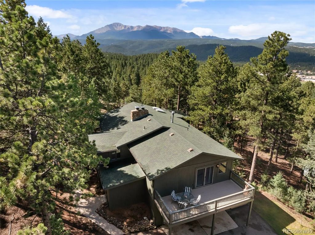 1150 Forest Hill Place, Woodland Park