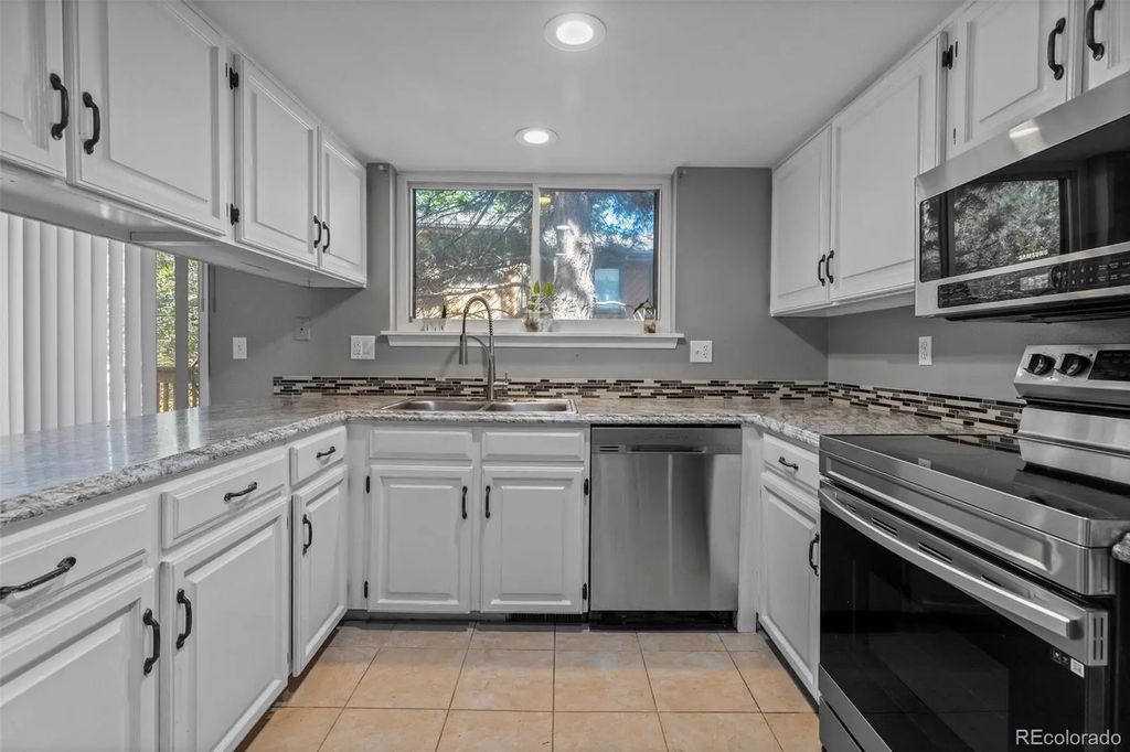 12615 W Bayaud Avenue 29, Lakewood