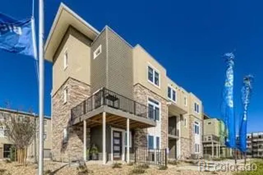 15573 W Washburn Drive, Lakewood