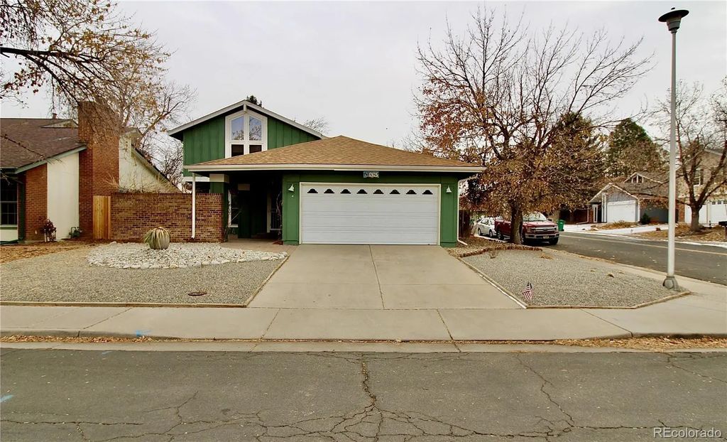 12625 E Bates Circle, Aurora