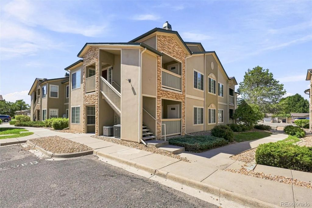 10091 E Carolina Drive 204, Aurora