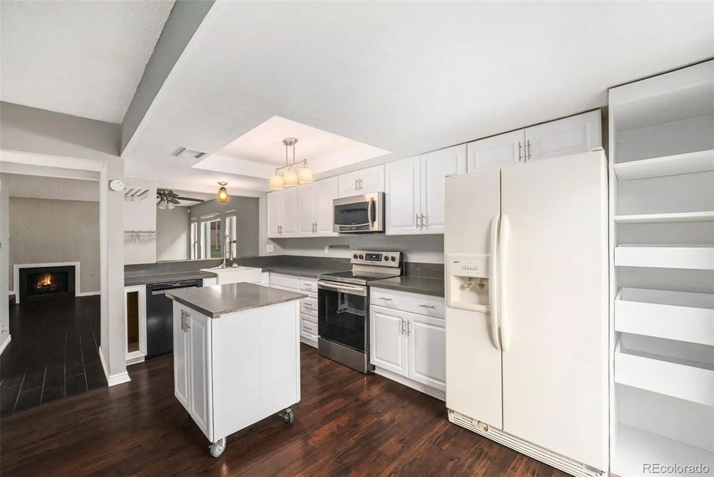 1273 S Crystal Way, Aurora