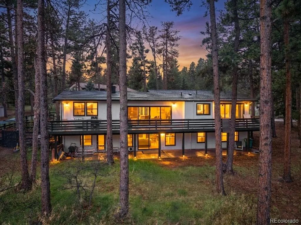 8170 Red Rock Court, Larkspur