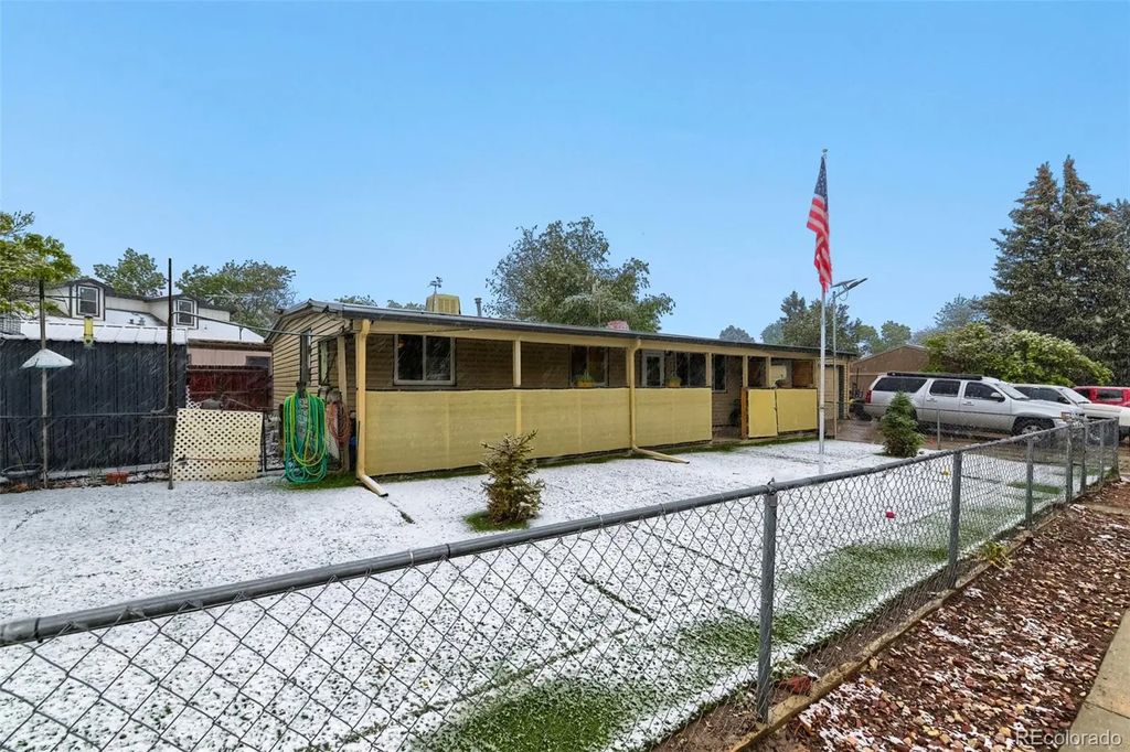 329 Glen Creighton Drive, Dacono