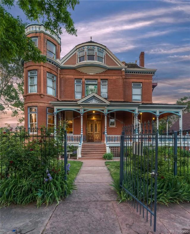 2555 W 37th Avenue, Denver