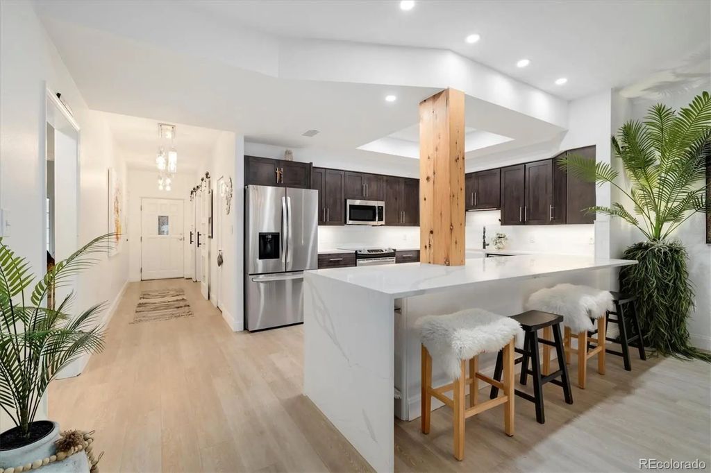 1512 Larimer Street 10, Denver