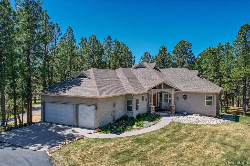 4726 Pinon Drive, Elizabeth