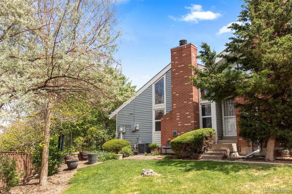 11797 E Cedar Avenue, Aurora