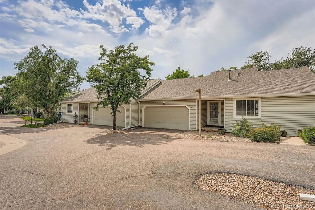 2800 S Heather Gardens Way B, Aurora