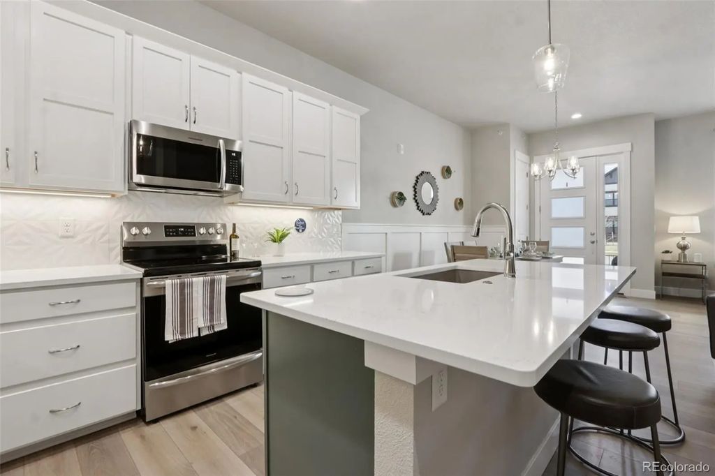 176 High Point Drive, Longmont
