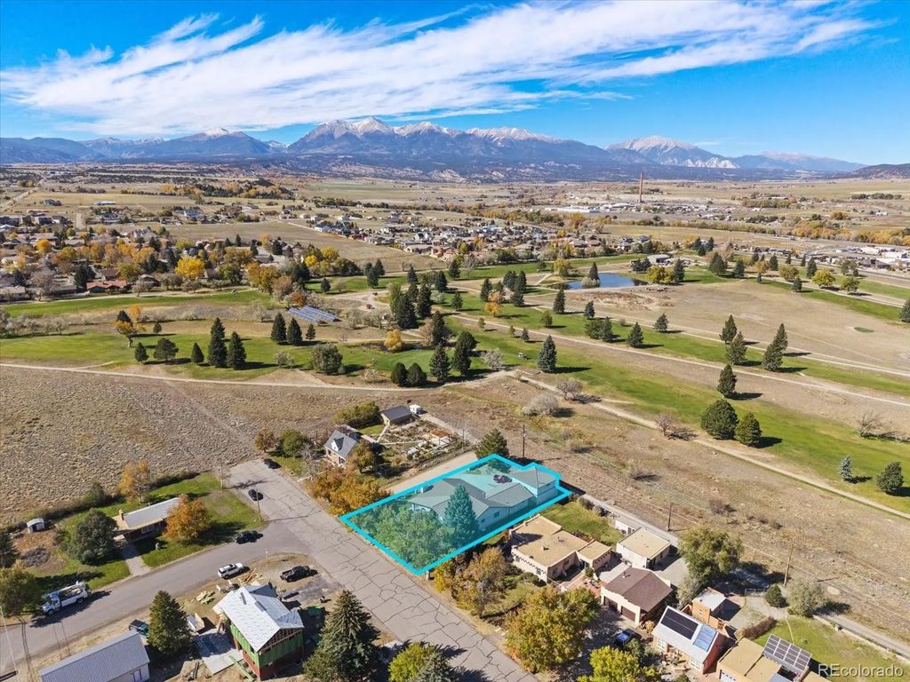 546 Ouray Avenue, Salida