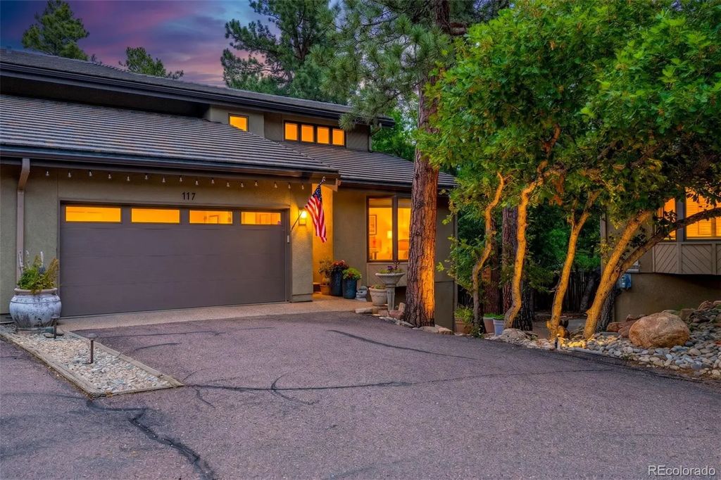 117 Mayhurst Avenue, Colorado Springs