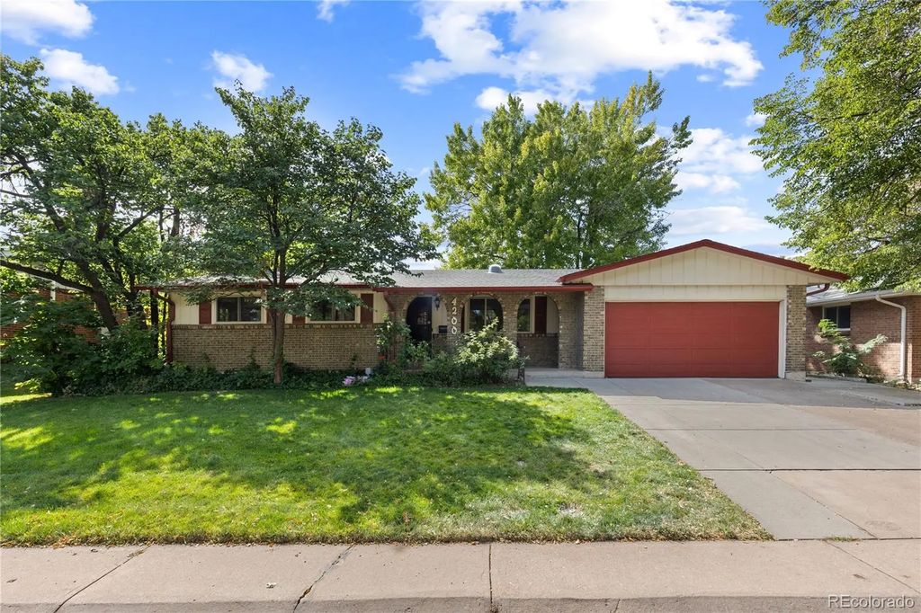 4200 W Stanford Avenue, Denver