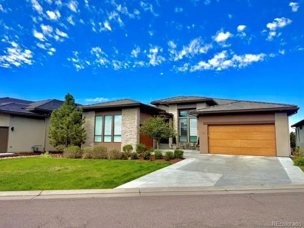 1198 Lost Elk Loop, Castle Rock