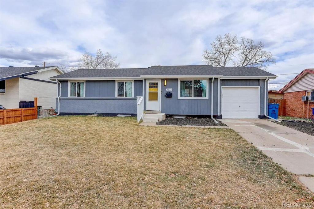 3222 Blackhawk Circle, Aurora