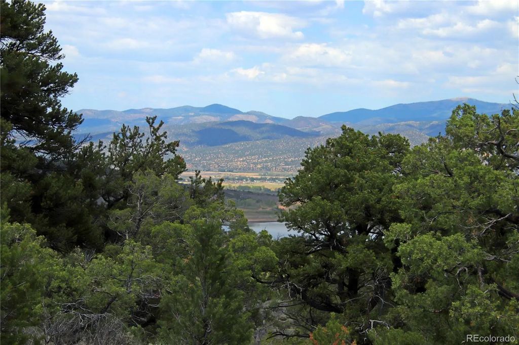 5 Mesa Vista Trail, San Luis