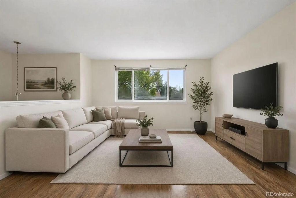1431 S King Court, Denver