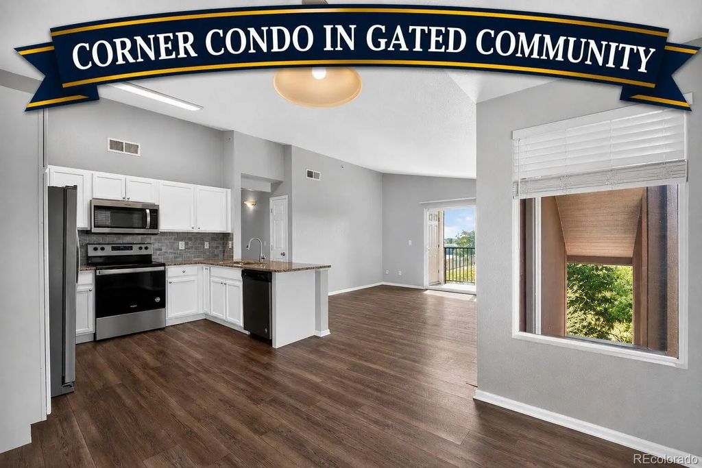 1601 Fraser Court 202, Aurora
