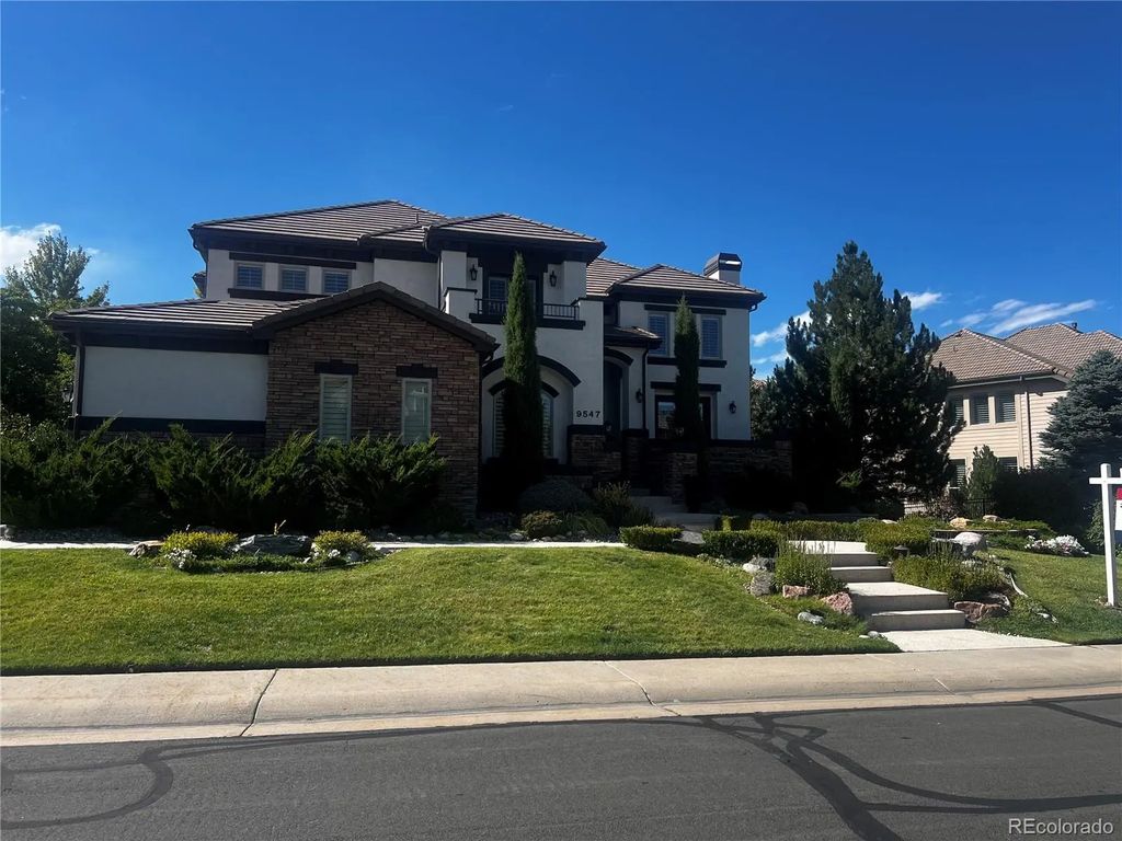 9547 S Silent Hills Drive, Lone Tree