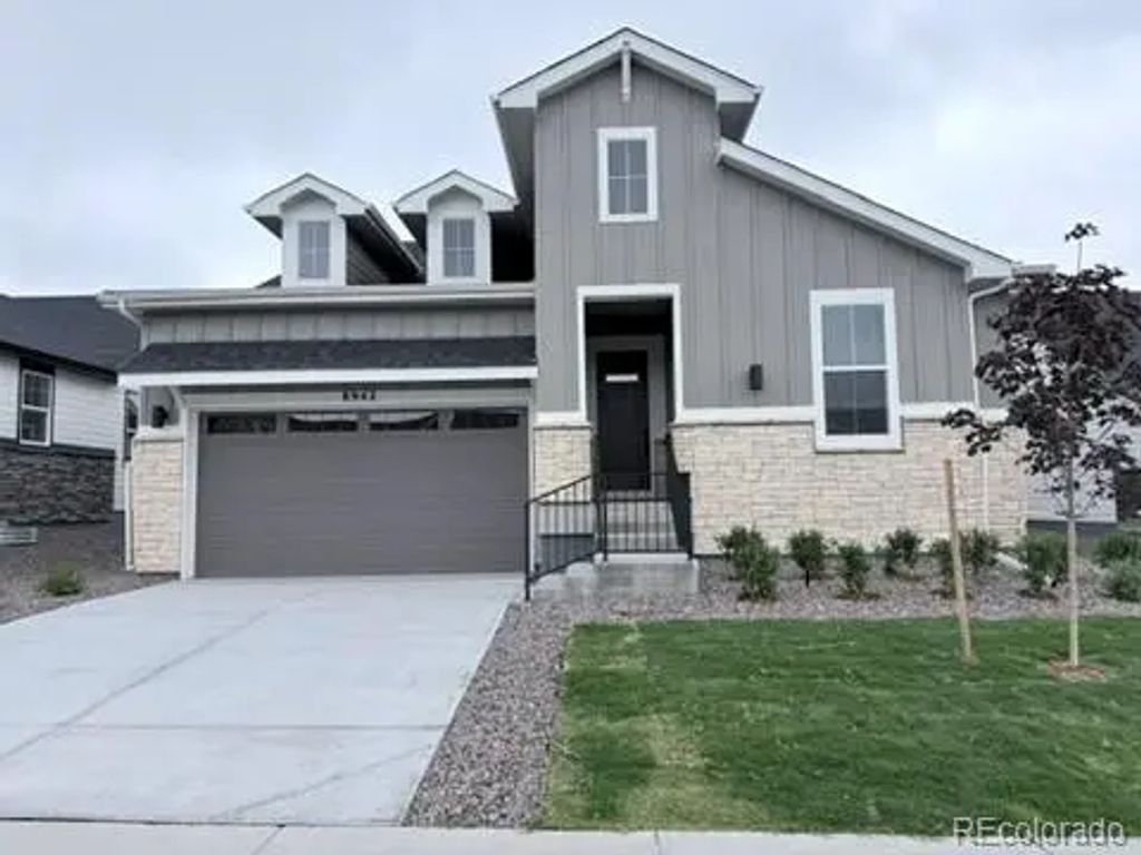 8942 S Riviera Way, Aurora