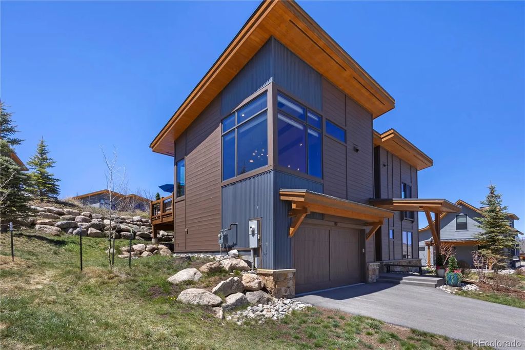 151 Moss Way, Silverthorne