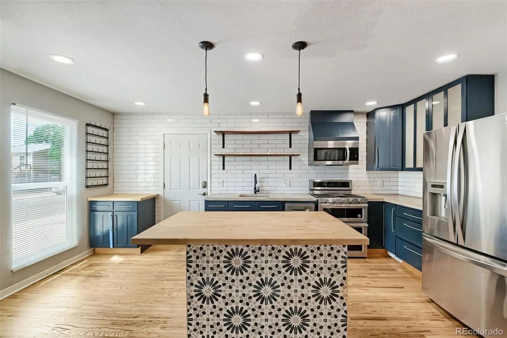 20765 E Buchanan Drive, Aurora