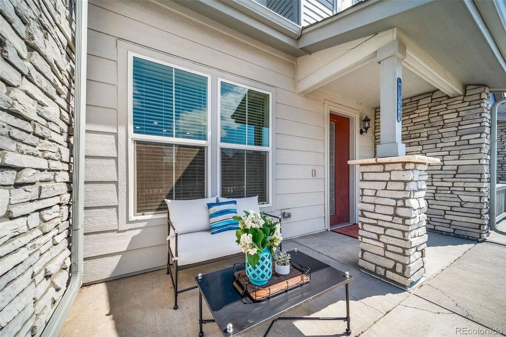 746 N Bersshine Court, Watkins