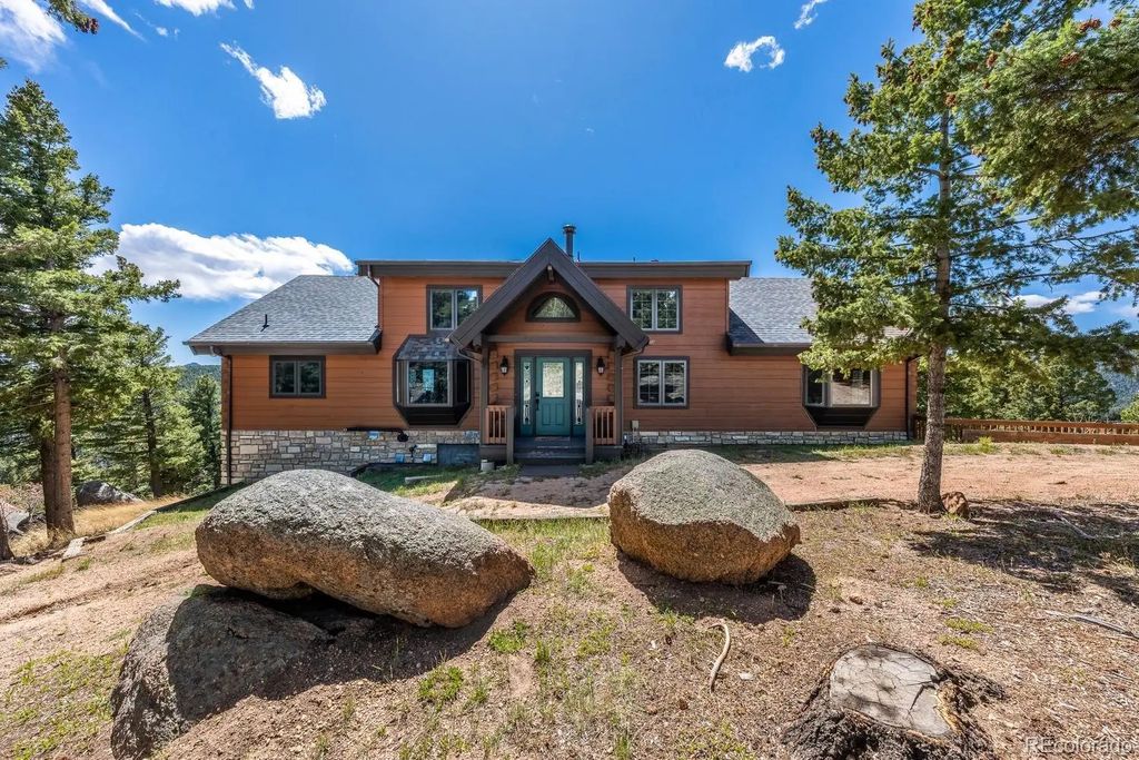 13939 Forest Lane, Larkspur