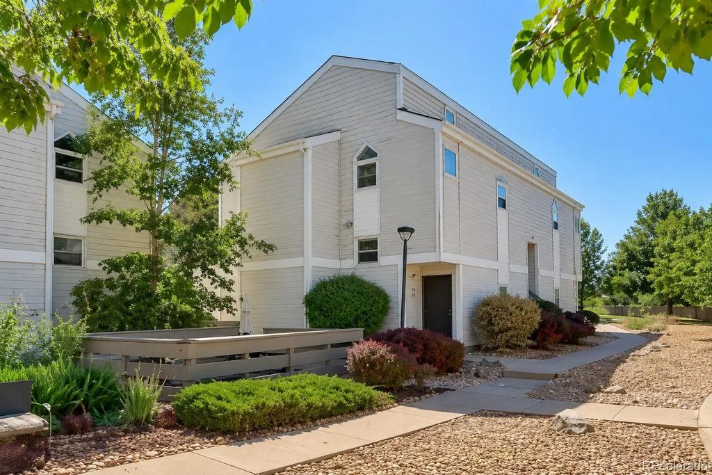 11105 E Alameda Avenue 202, Aurora