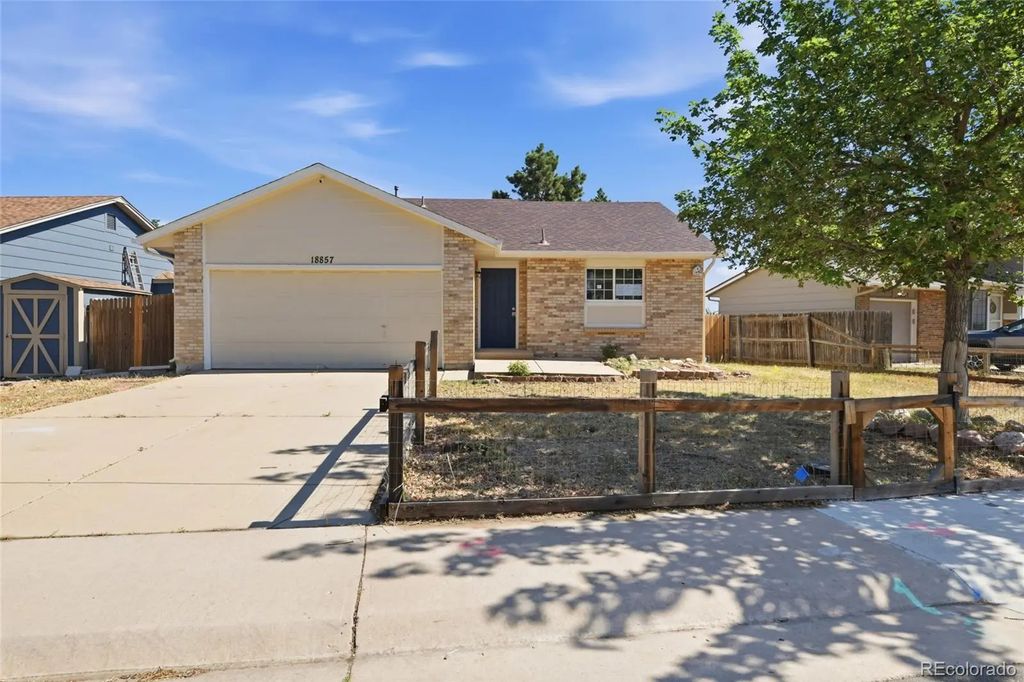 18857 E Montana Drive, Aurora