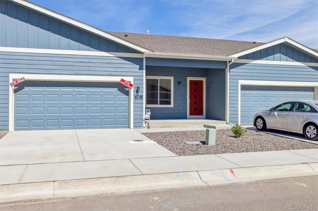 408 Molly Lane, Fort Morgan