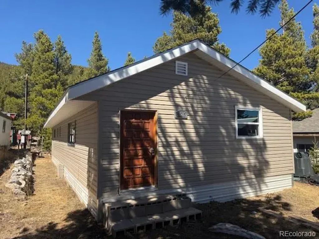 325 Aspen Road, Idaho Springs
