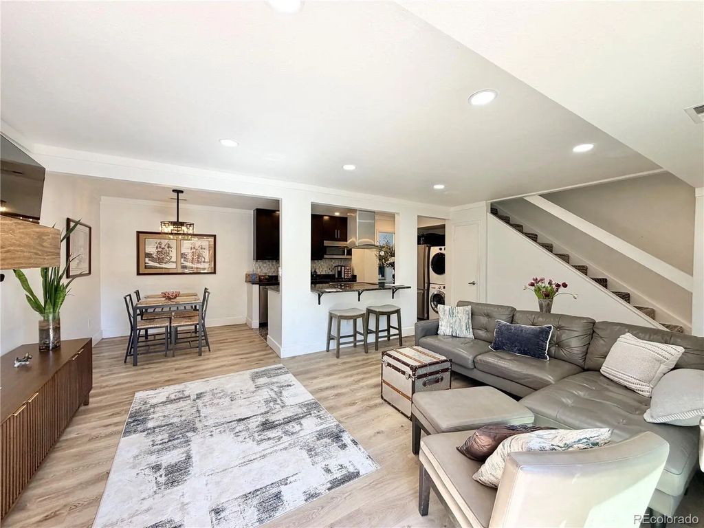 7995 E Mississippi Avenue K9, Denver