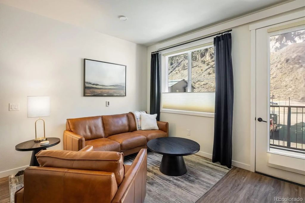 2121 Hummingbird Way 201, Georgetown