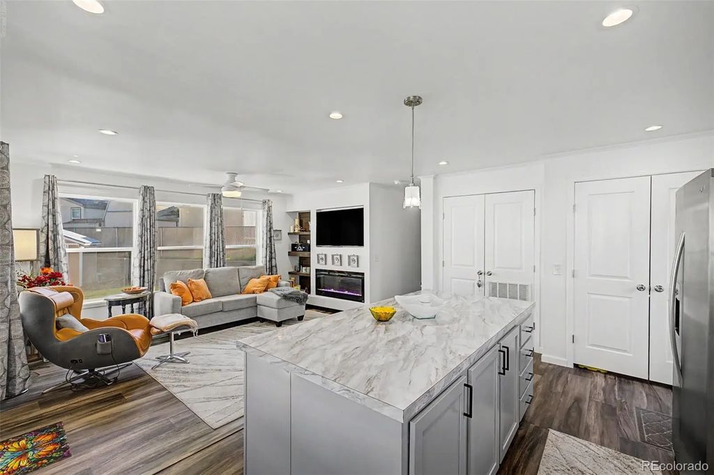 3650 S Federal Boulevard, Englewood