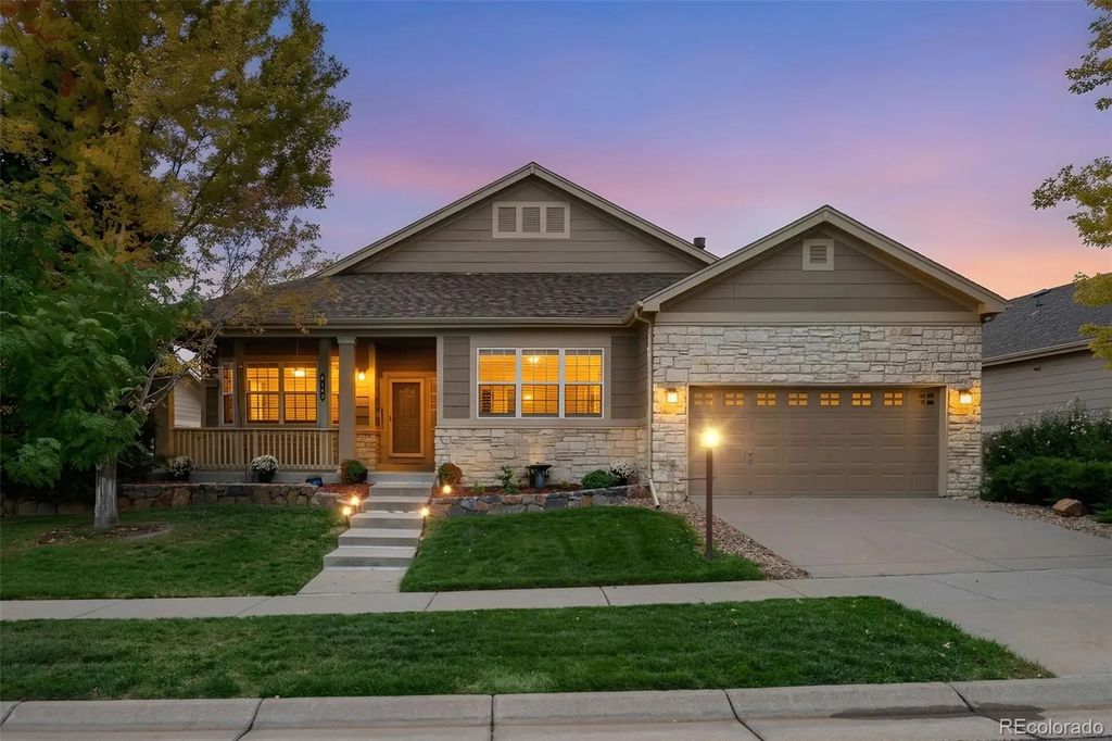 8142 S Quatar Circle, Aurora
