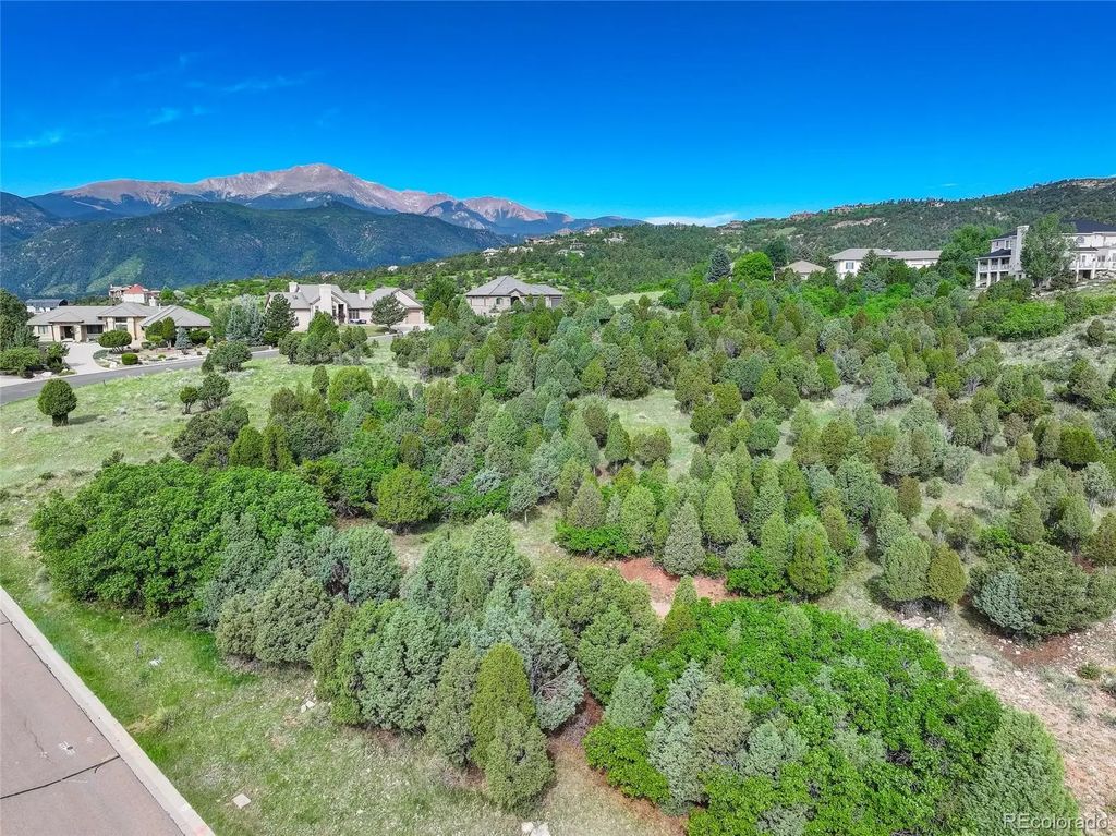 3585 Twisted Oak Circle, Colorado Springs