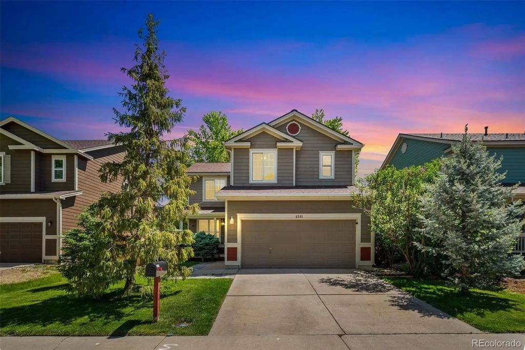 5243 Mount Arapaho Circle, Longmont