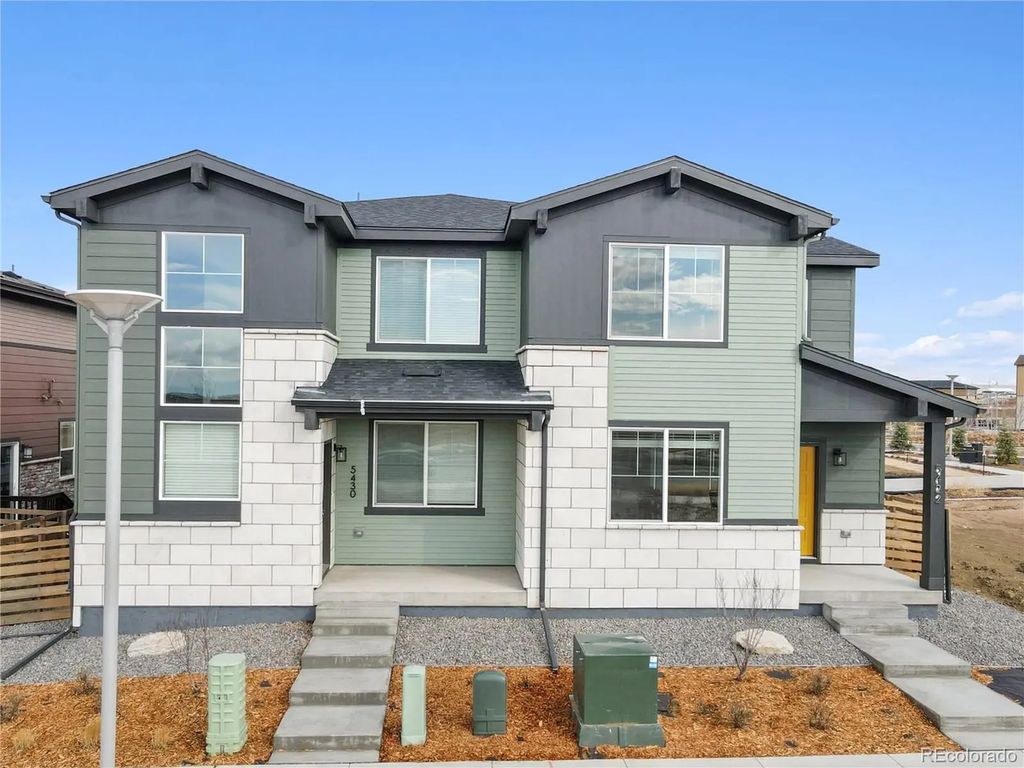 5422 N Denali Boulevard, Aurora