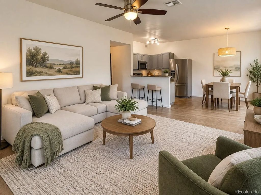 8405 Pebble Creek Way 104, Highlands Ranch