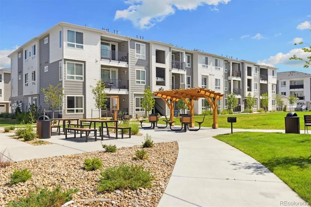 6153 N Ceylon Street 9204, Denver