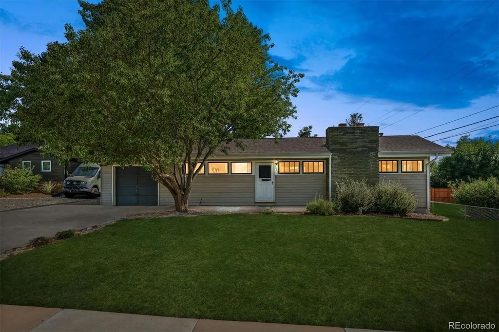 1662 W Lake Place, Littleton